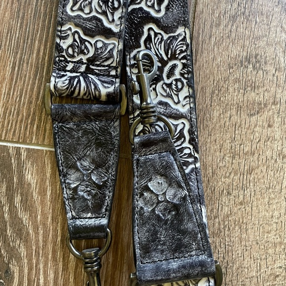 Patricia Nash Embossed Leather Purse Strap - Picture 2 of 4